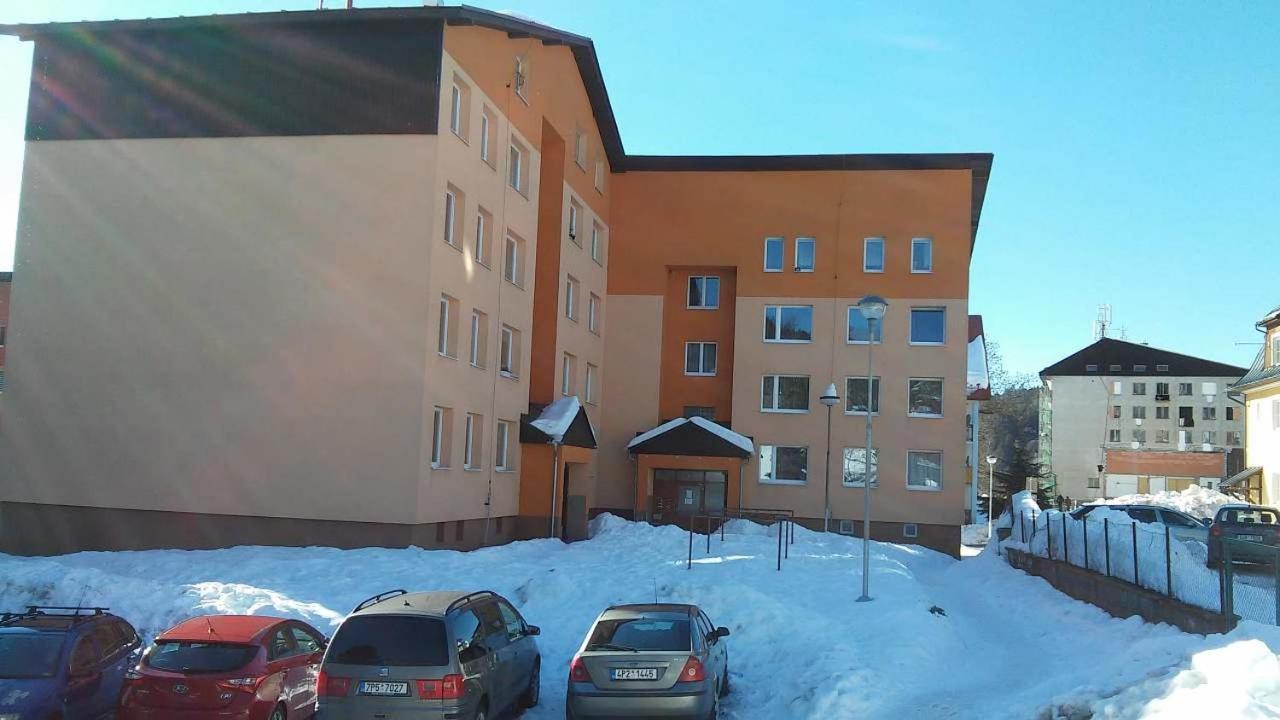 Apartment Apartman U Kostela *